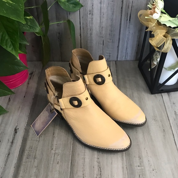 Vintage7 Shoes - Vintage 7 La Cienega Boots